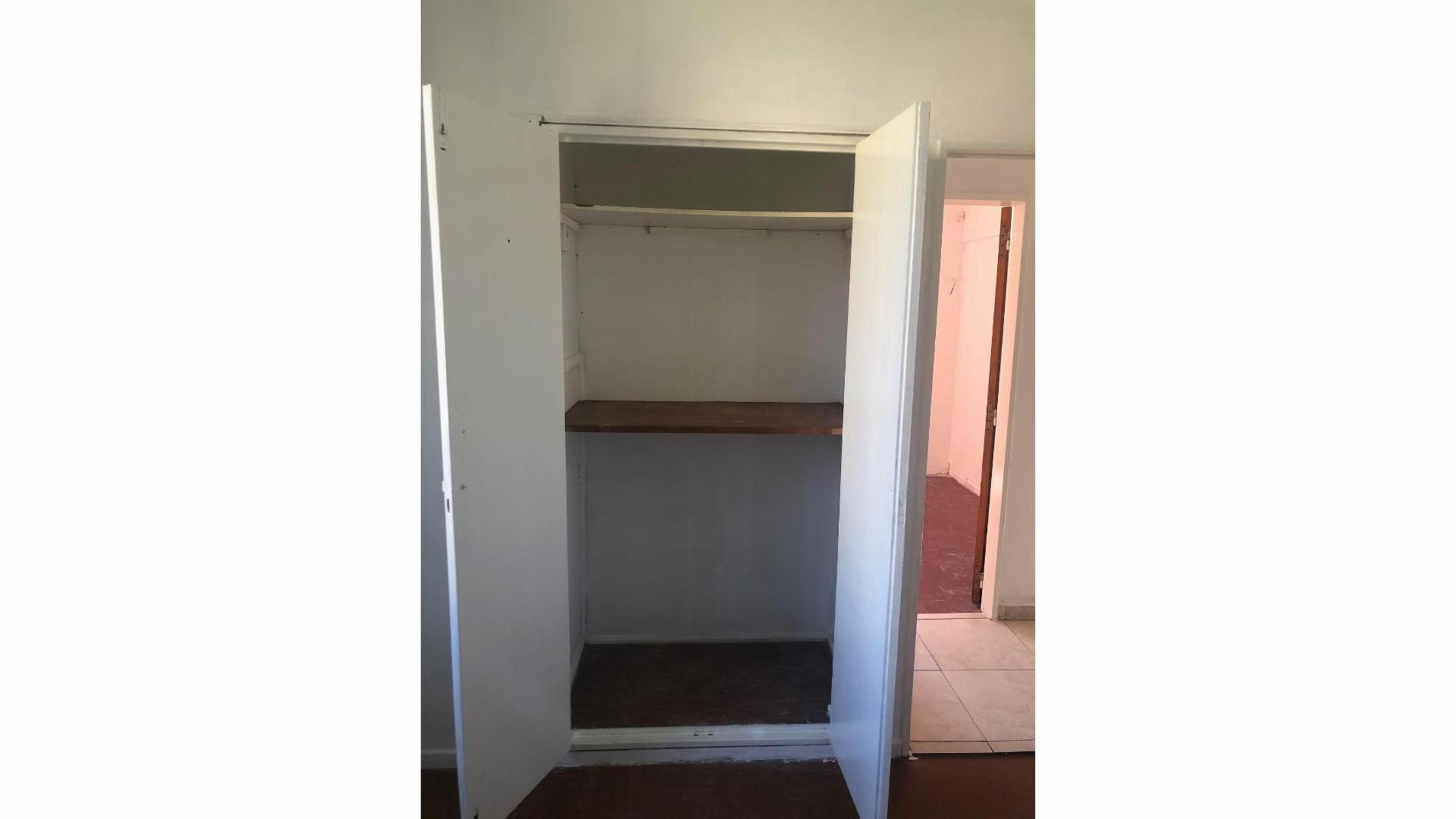 DEPARTAMENTO 3 AMBIENTES, PLANTA BAJA, LIVING-COMEDOR, COCINA, DOS DORMITORIOS CON PLACARD, BAÑO INSTALADO Y LAVADERO. BARRIO LUZ Y FUERZA, SAN JUSTO — foto 9