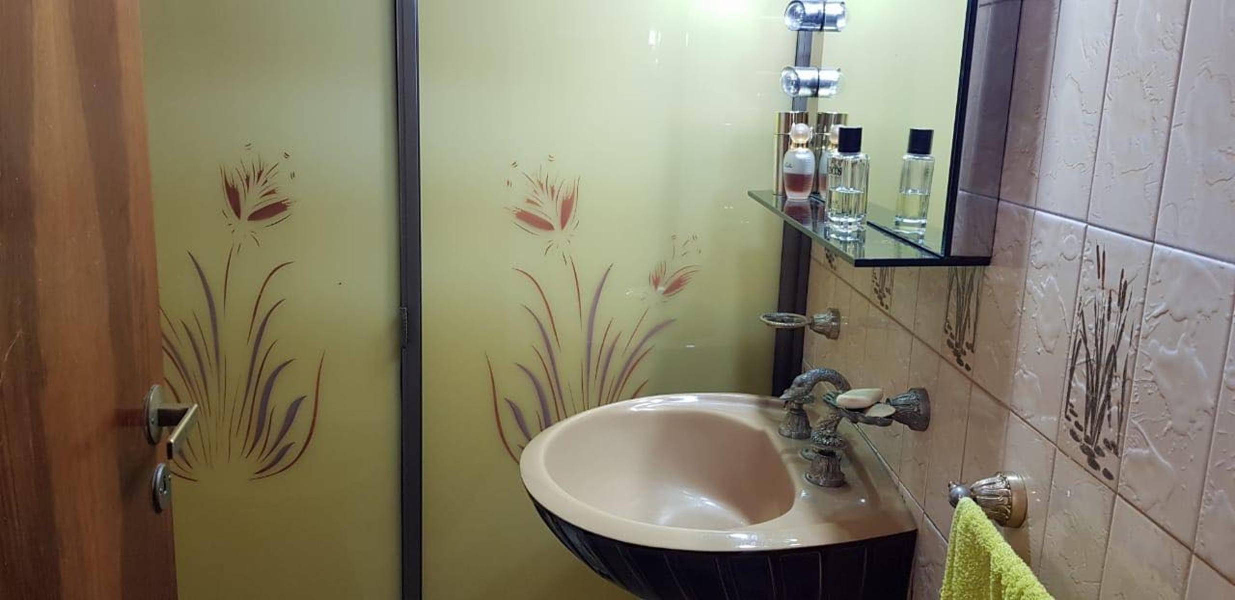 CHALET EN 2 PLANTAS, SOBRE LOTE DE 10 X 20 DE 4 AMBIENTES. — foto 2