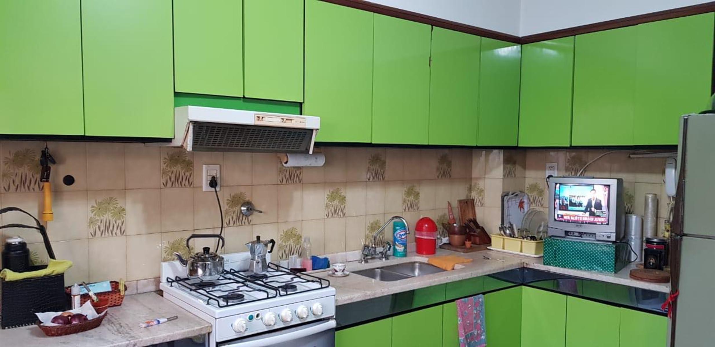CHALET EN 2 PLANTAS, SOBRE LOTE DE 10 X 20 DE 4 AMBIENTES. — foto 3