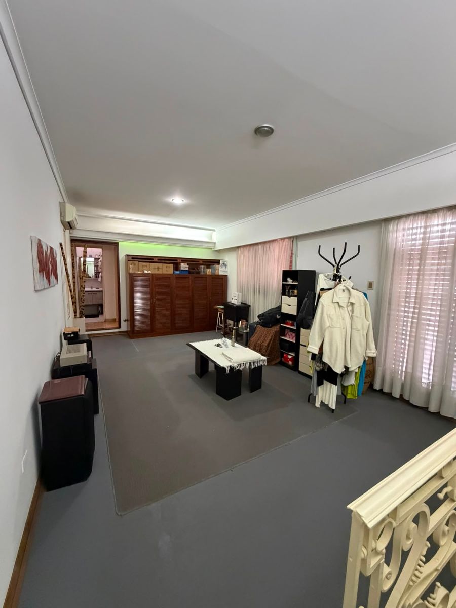 CHALET EN 2 PLANTAS, SOBRE LOTE DE 10 X 20 DE 4 AMBIENTES. — foto 11