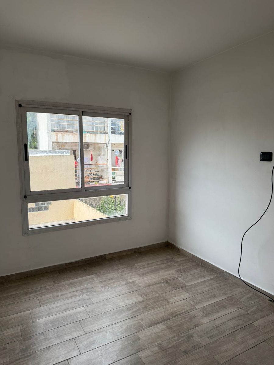Hermoso moderno departamento 2 ambientes con balcon y terraza en comun con parrilla. Villa Luzuriaga - 3