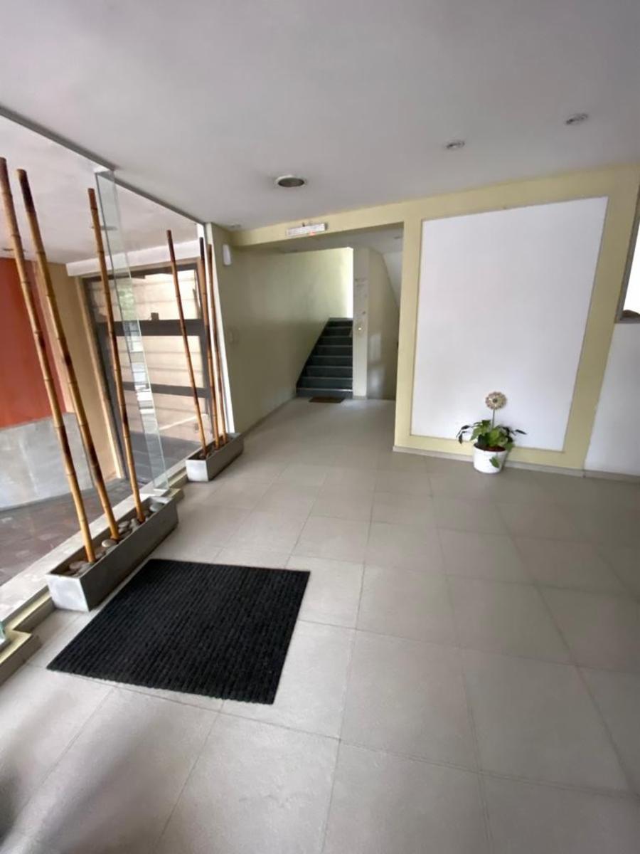 Departamento monoambiente con balcon 2° piso al contrafrente. San justo, excelente ubicacion. — foto 4