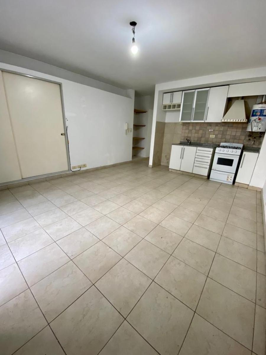 Departamento monoambiente con balcon 2° piso al contrafrente. San justo, excelente ubicacion. — foto 10
