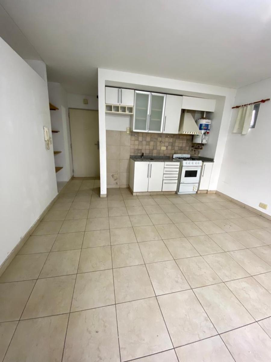 Departamento monoambiente con balcon 2° piso al contrafrente. San justo, excelente ubicacion. — foto 12