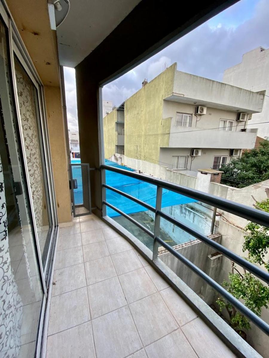 Departamento monoambiente con balcon 2° piso al contrafrente. San justo, excelente ubicacion. - 20