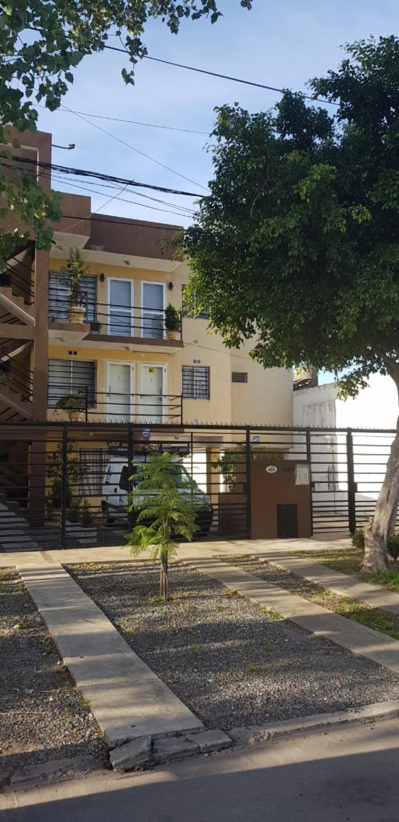 DEPARTAMENTO DE 2 AMBIENTES CON COCHERA CON PORTÓN AUTOMÁTICO Y TERRAZA, MORON — foto 7