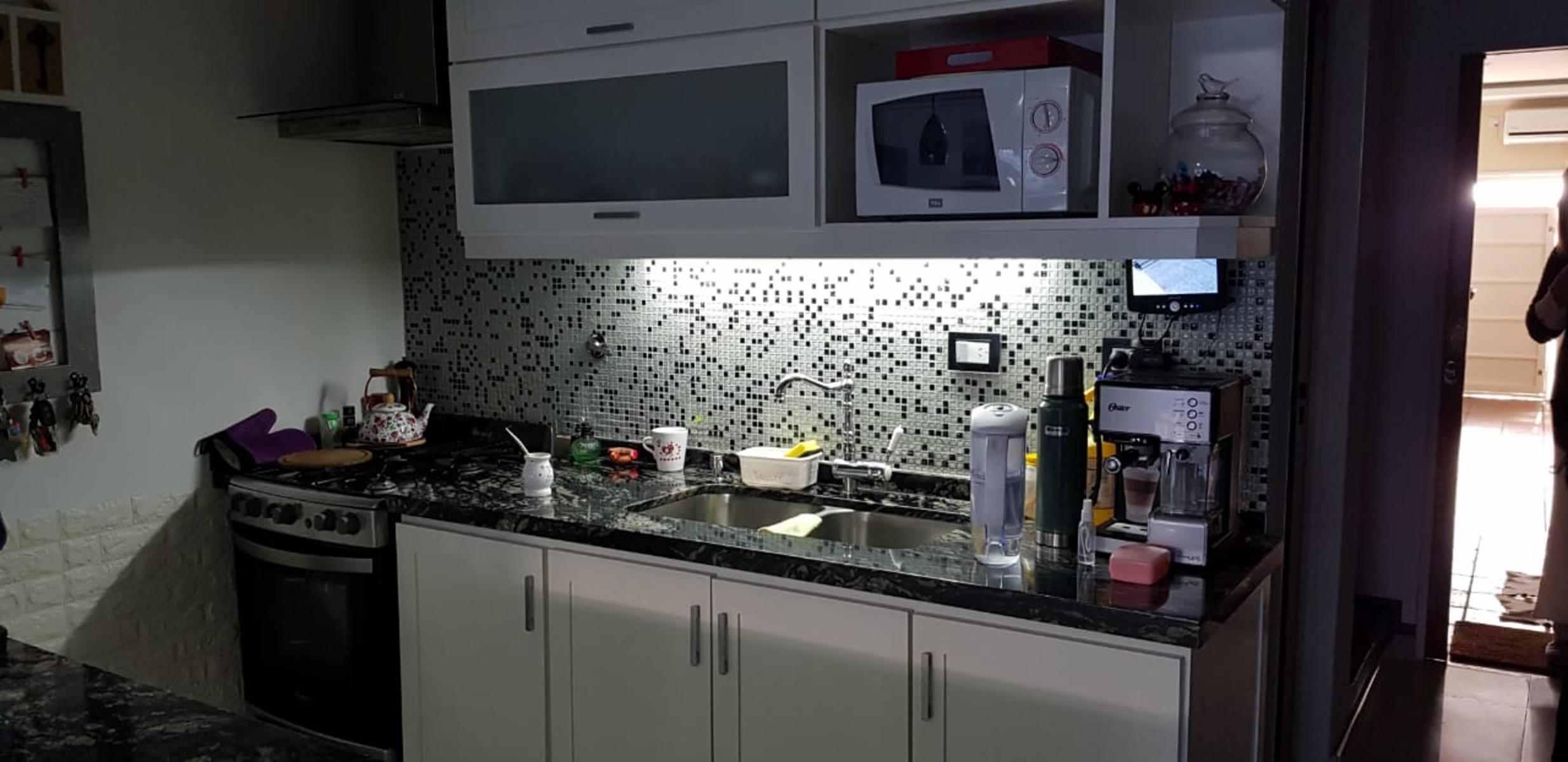 DUPLEX 4 AMBIENTES. EXCELENTE ESTADO. VILLA LUZURIAGA