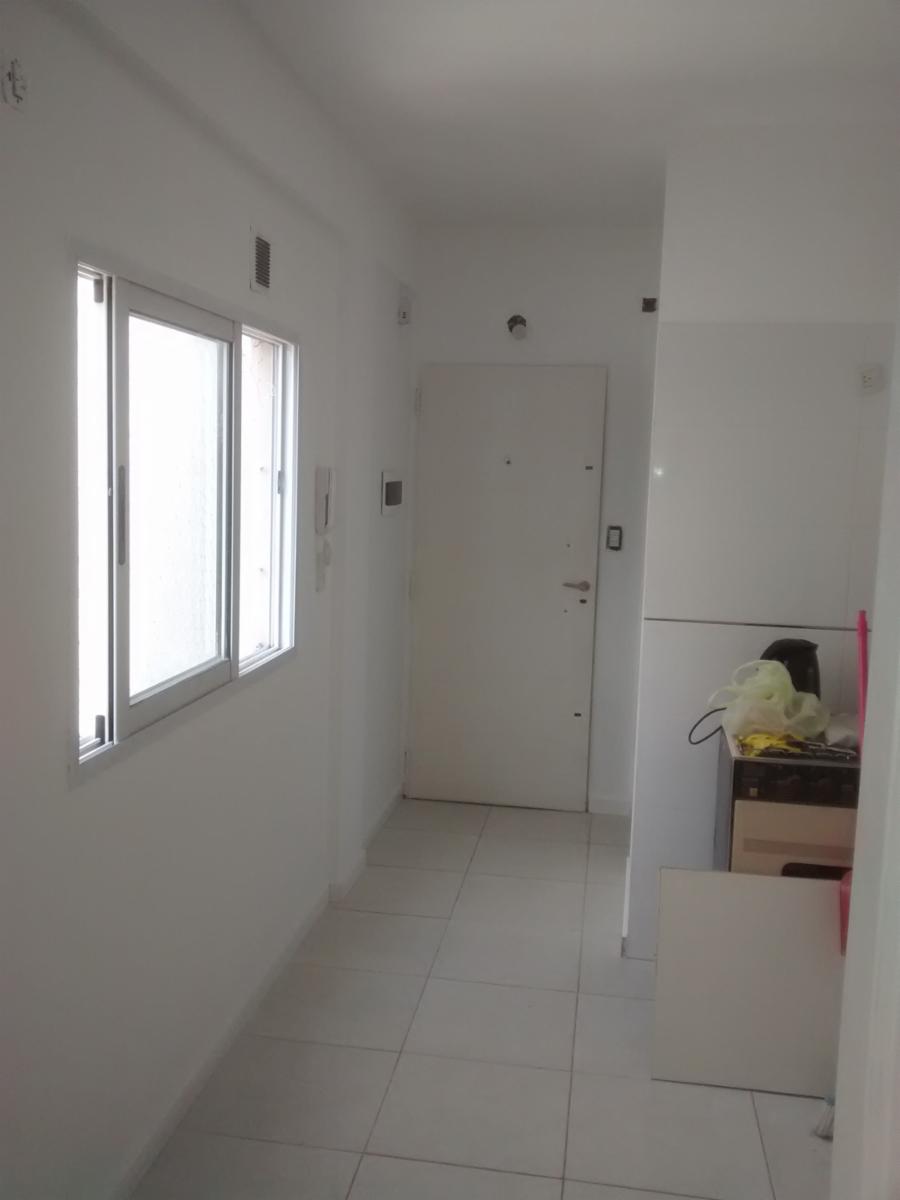 DEPTO DE 2 AMBIENTES CON TERRAZA PROPIA — foto 9