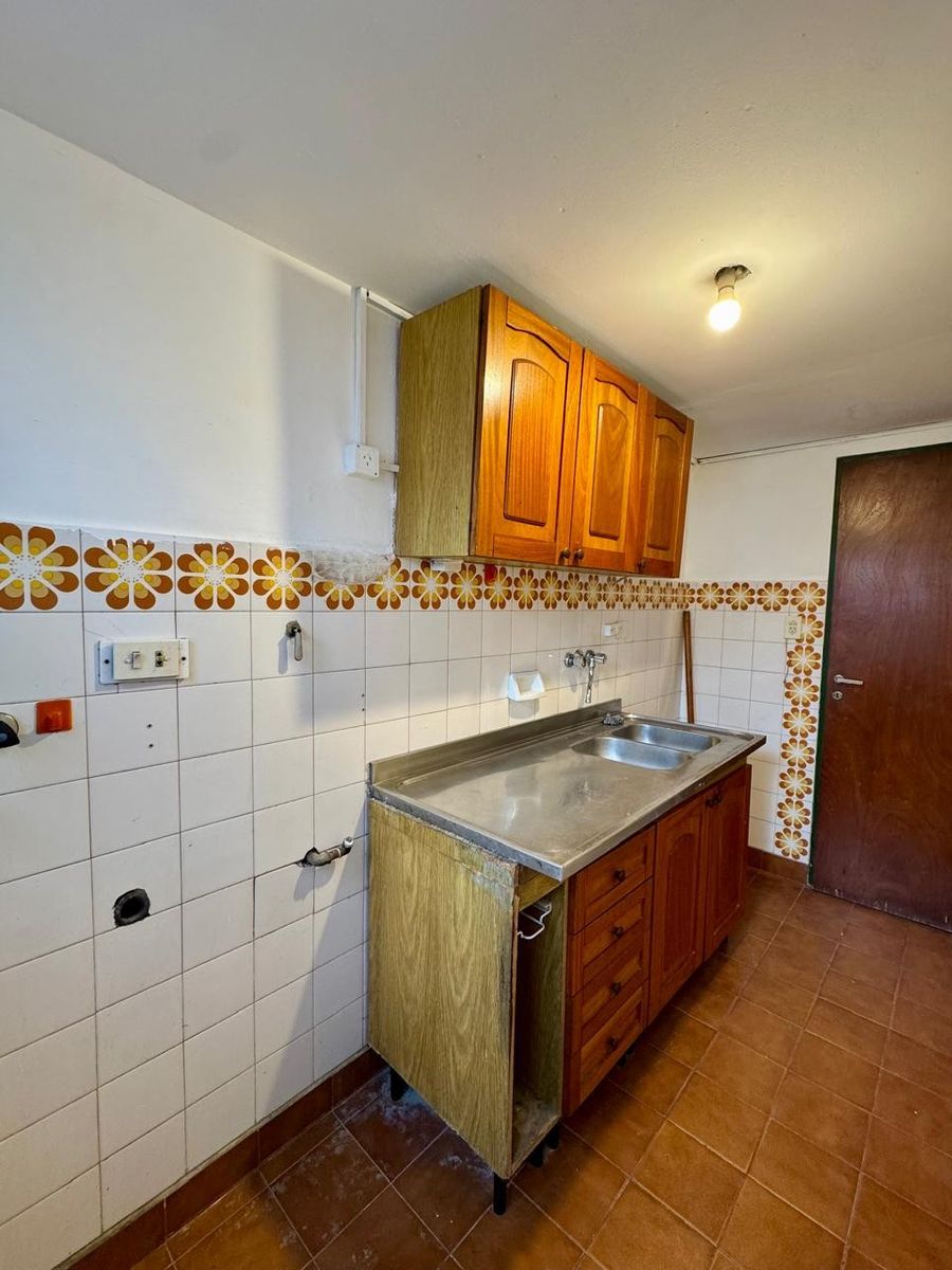 DEPARTAMENTO 2 AMBIENTES PLANTA BAJA CON PATIO, EXCELENTEUBICACION.APTO CREDITO. NUEVO VALOR