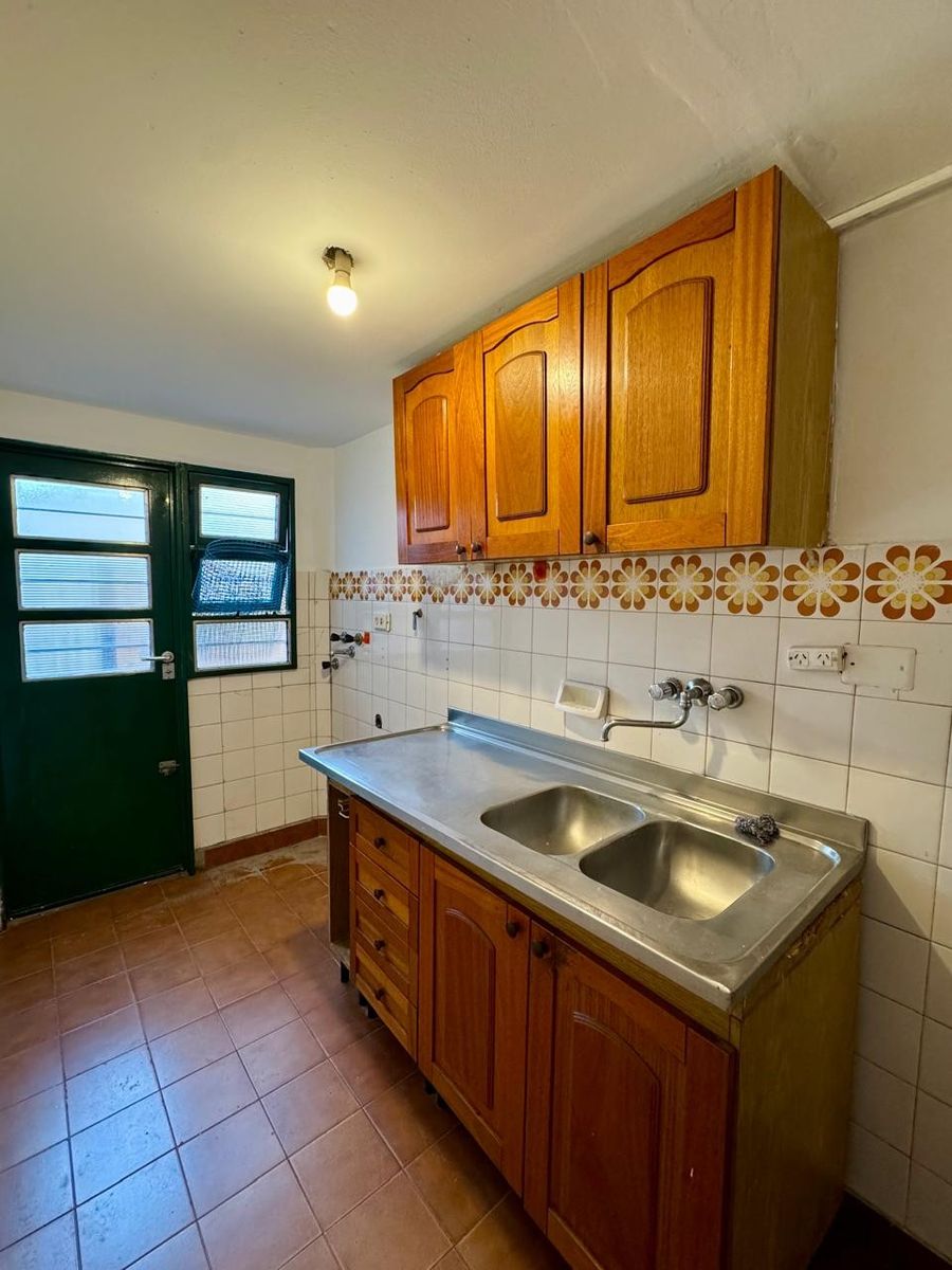 DEPARTAMENTO 2 AMBIENTES PLANTA BAJA CON PATIO, EXCELENTEUBICACION.APTO CREDITO. NUEVO VALOR — foto 10