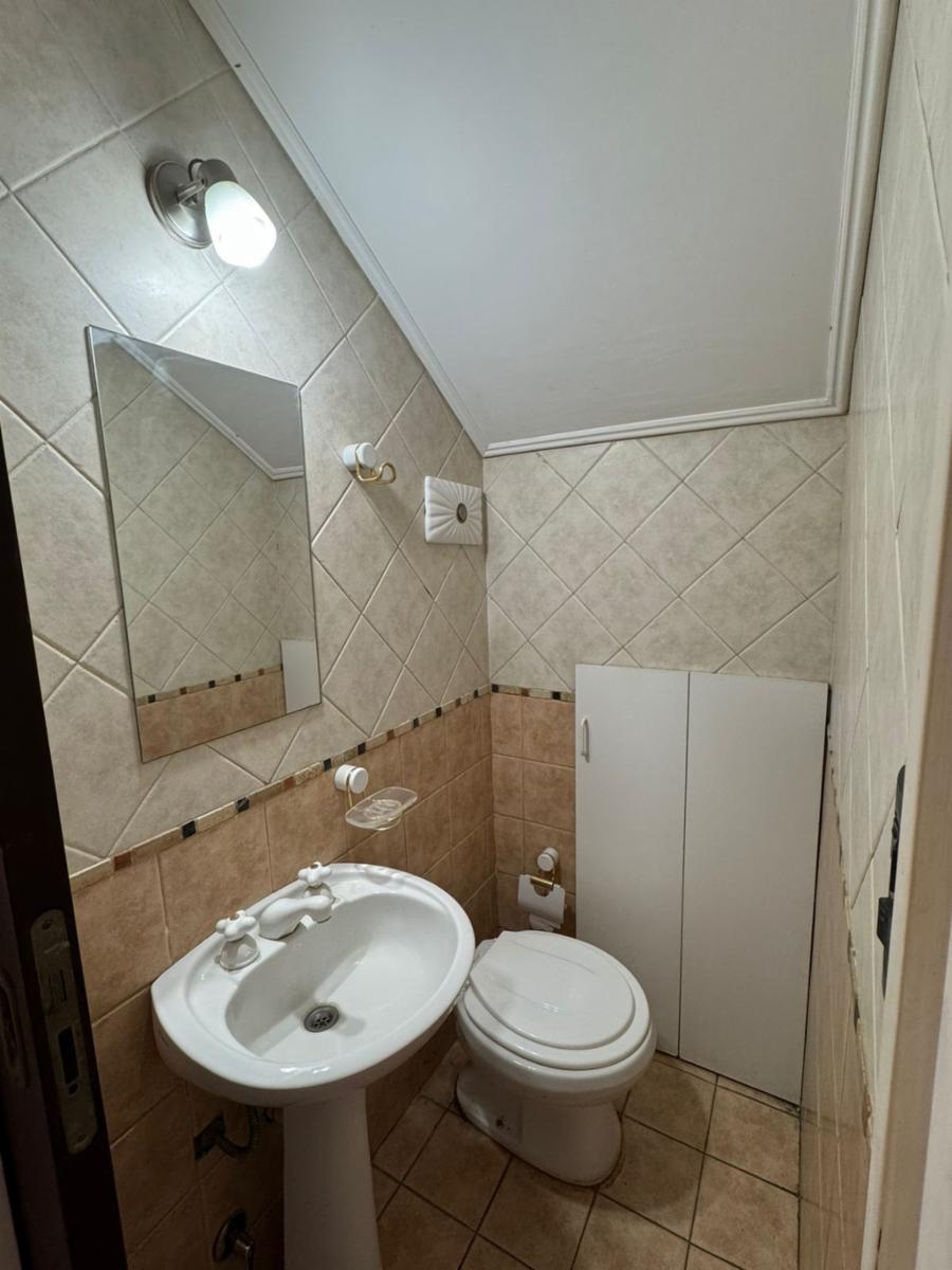 Duplex de 3 ambientes al frente con cochera, balcón y patio conparrilla. NUEVO VALOR. APTO CREDITO — foto 6