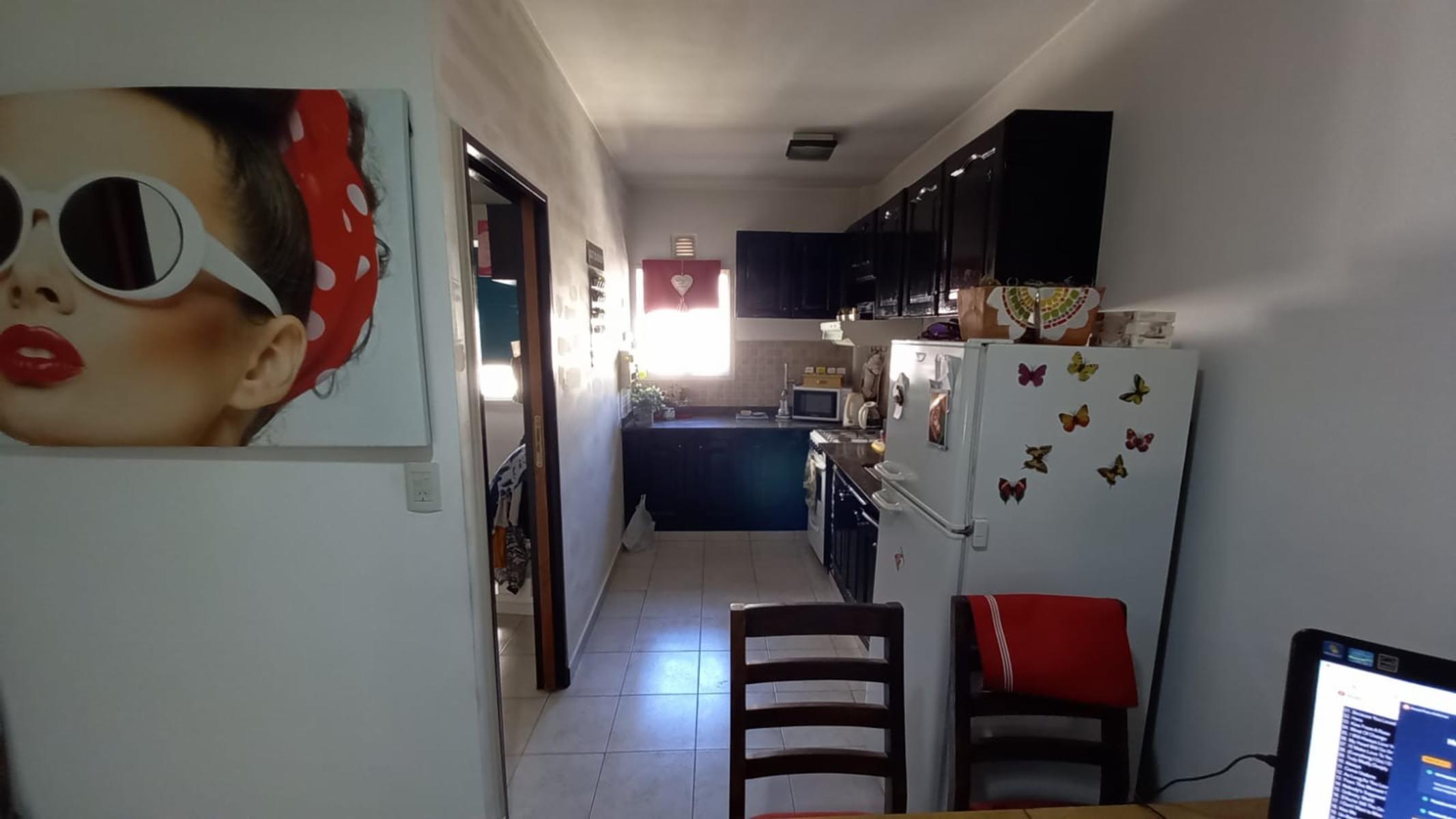 EXCELENTE DEPARTAMENTO DE 3 AMBIENTES EN 1° PISO CON PATIO — foto 8
