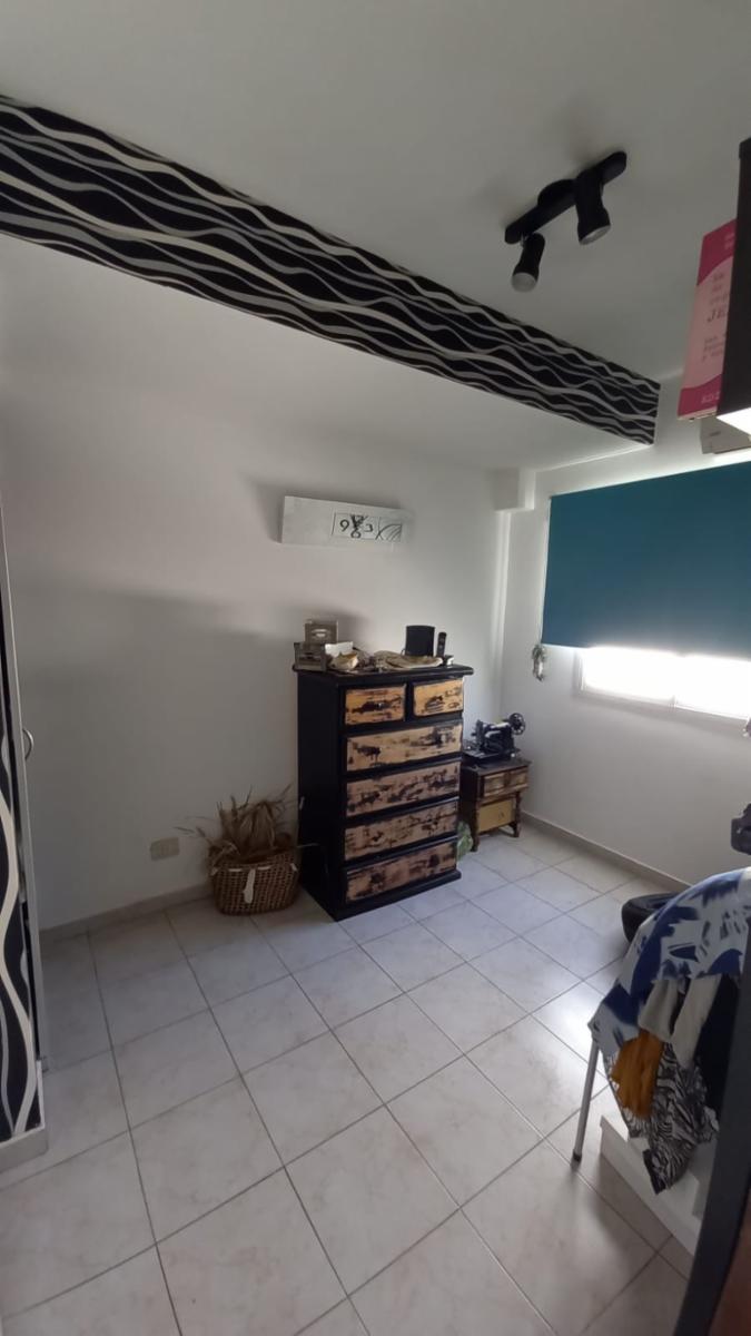 EXCELENTE DEPARTAMENTO DE 3 AMBIENTES EN 1° PISO CON PATIO — foto 14