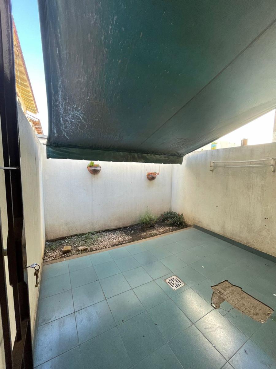 DUPLEX DE 2 AMBIENTES EN DOS PLANTAS AL FRENTE CON PATIO. VILLA LUZURIAGA. APTO CREDITO — foto 4