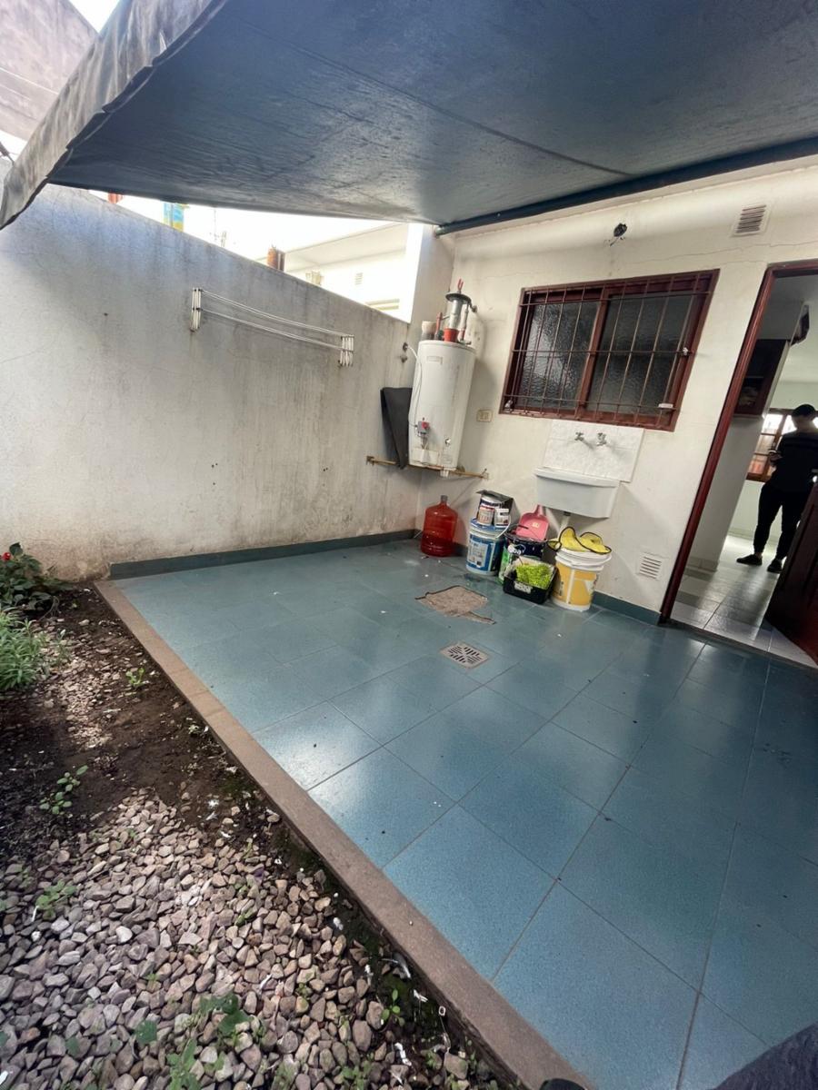 DUPLEX DE 2 AMBIENTES EN DOS PLANTAS AL FRENTE CON PATIO. VILLA LUZURIAGA. APTO CREDITO — foto 6