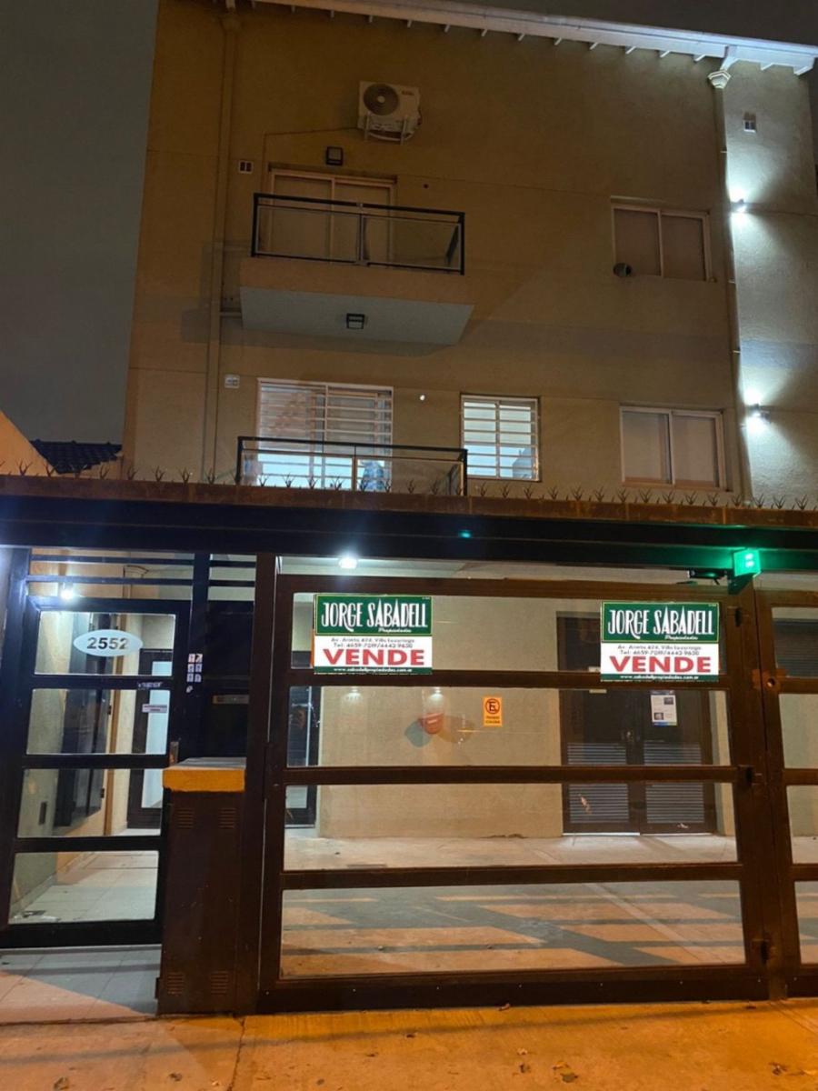 Departamento 2 ambientes en 1er piso al frente. Impecable estado — foto 7