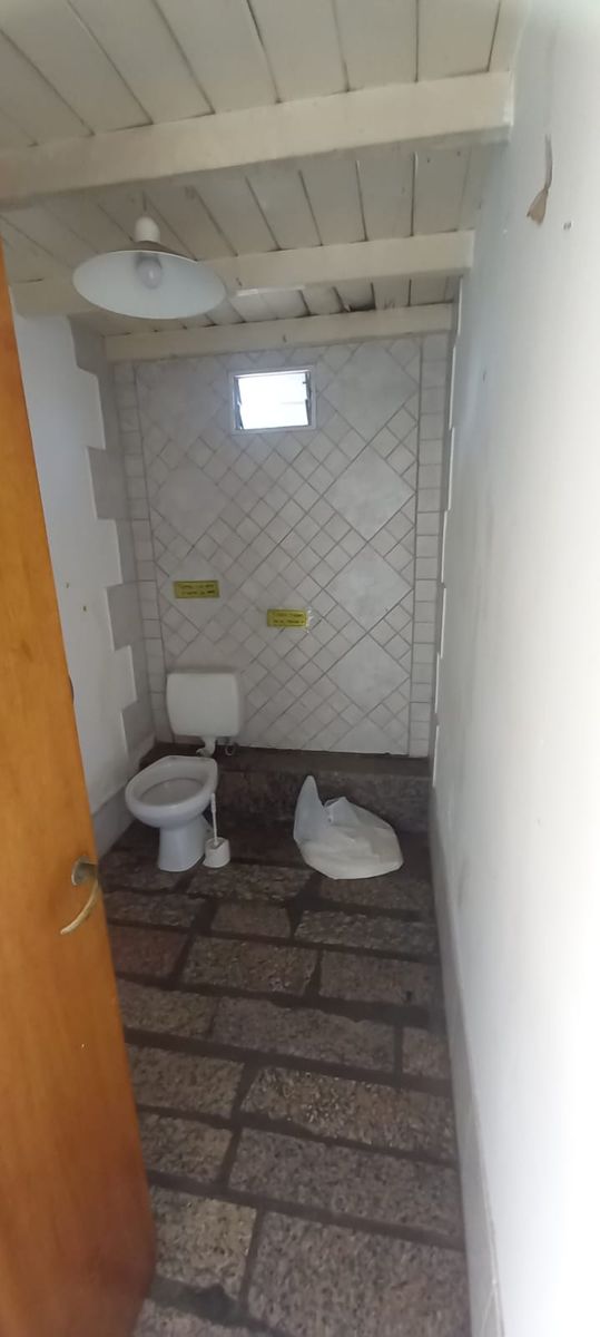 LOCAL COMERCIAL, EXCELENTE ESQUINA SOBRE PRESIDENTE PERON, IDEAL EMPRENDIMIENTO GASTRONOMICO. - 16