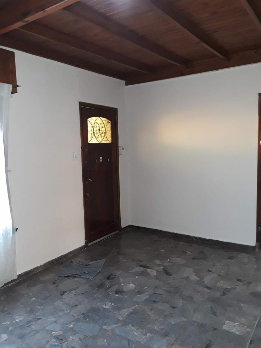 CASA AMERICANA CON GALPÓN TECHO PARABÓLICO (220 m2) EN LA PARTE DE ATRÁS SOBRE LOTE DE 10 X 45M. — foto 8