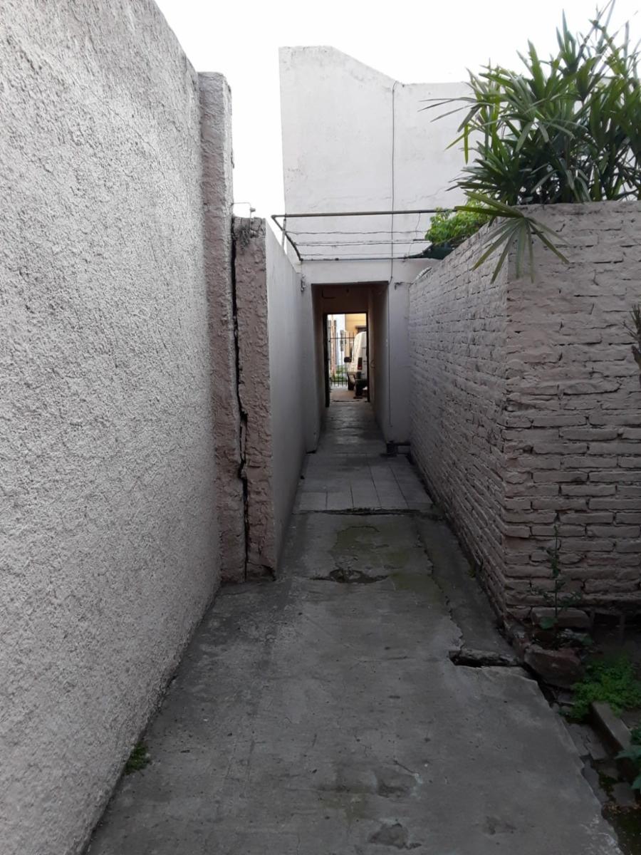 CASA AMERICANA CON GALPÓN TECHO PARABÓLICO (220 m2) EN LA PARTE DE ATRÁS SOBRE LOTE DE 10 X 45M. — foto 12