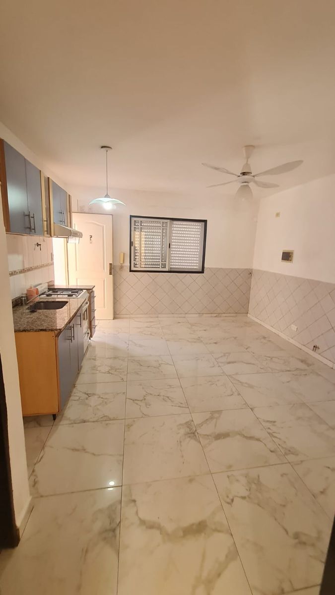 DEPARTAMENTO 3 AMBIENTES PRIMER PISO, TERRAZA EN COMÚN. EXCELENTEUBICACIÓN A METROS DE AV. ARIETA - 2