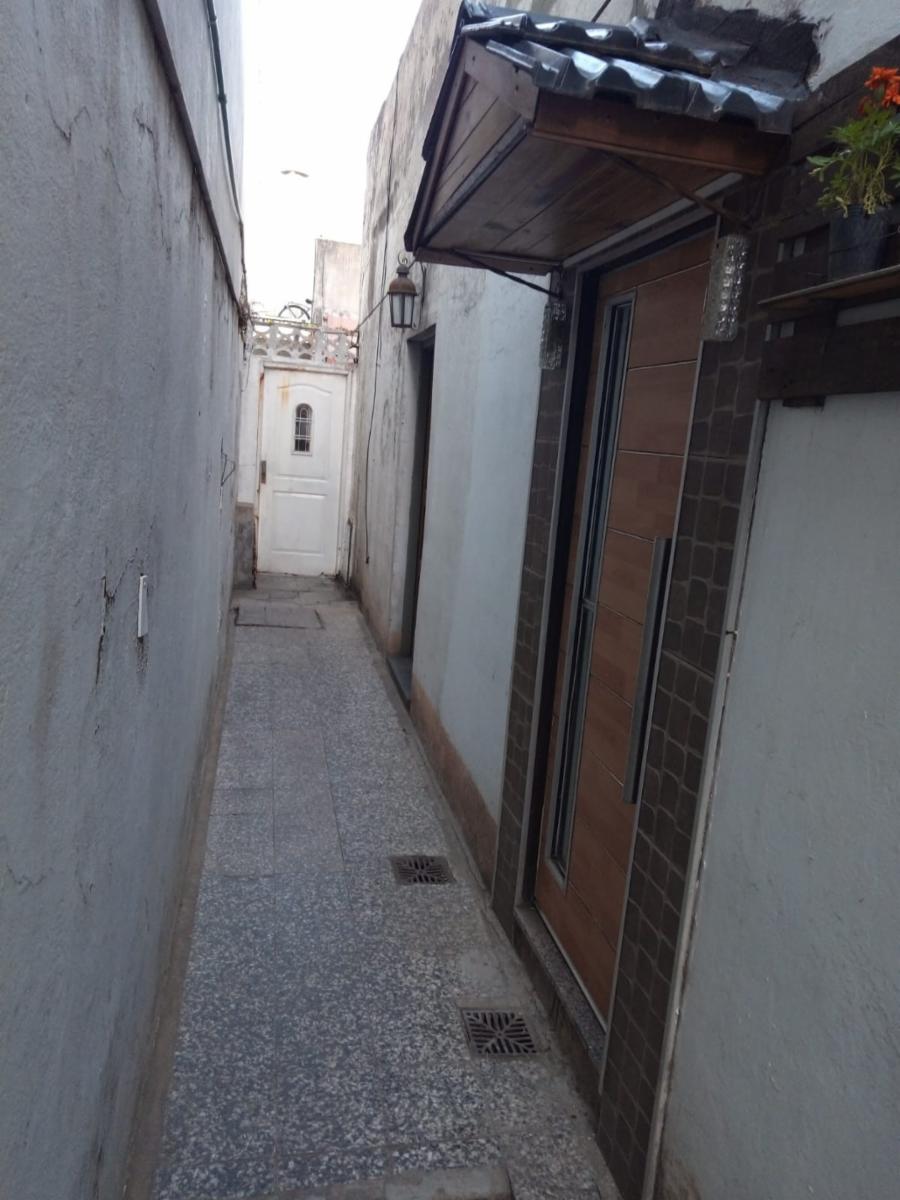 Departamento ph 3 ambientes , con patio con parrilla y terraza. Lomas del mirador