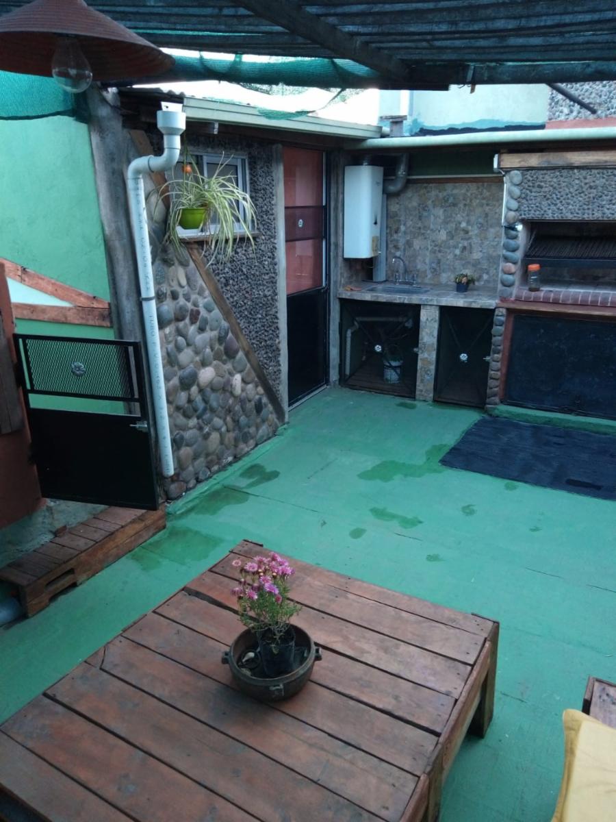 Departamento ph 3 ambientes , con patio con parrilla y terraza. Lomas del mirador — foto 3