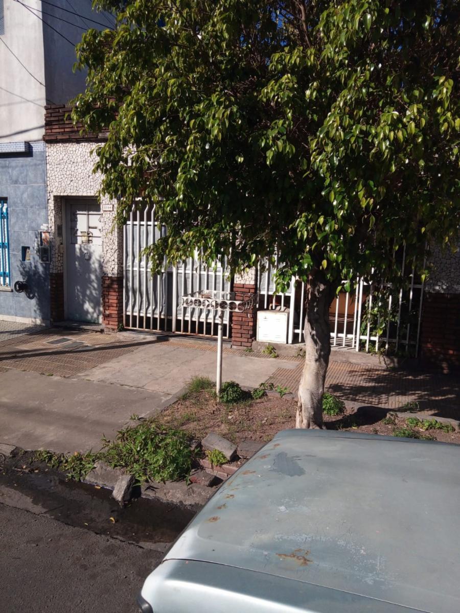 Departamento ph 3 ambientes , con patio con parrilla y terraza. Lomas del mirador — foto 13