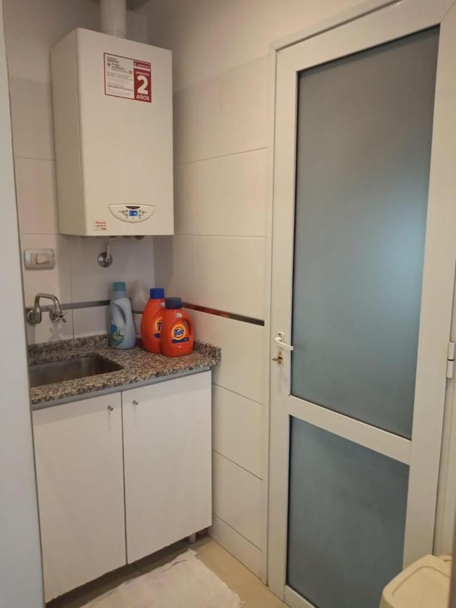 EXCELENTE CHALET 4 AMBIENTES EN DOS PLANTAS CON LOSA RADIANTE, FONDO LIBRE CON AMPLIA PISCINA Y PARRILLA. BARRIO MARINA, VILLA LUZURIAGA — foto 15