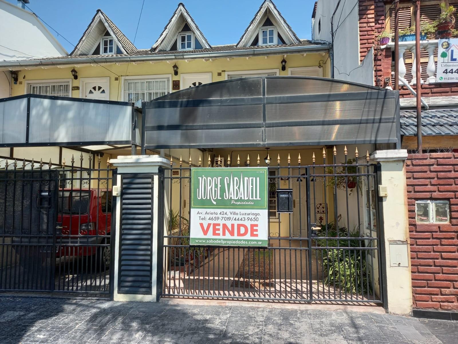 EXCELENTE DEPARTAMENTO 2 AMBIENTES Y MEDIO TODO EN PLANTA BAJA AL FRENTE CON COCHERA Y PATIO CON PARRILLA. VILLA LUZURIAGA — foto 3