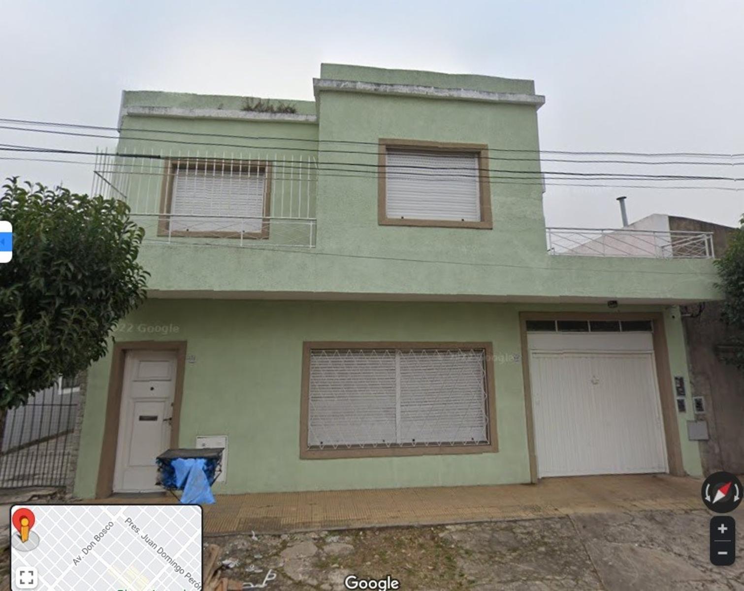 Casa en dos plantas de 3 ambientes con galpon al fondo — foto 3