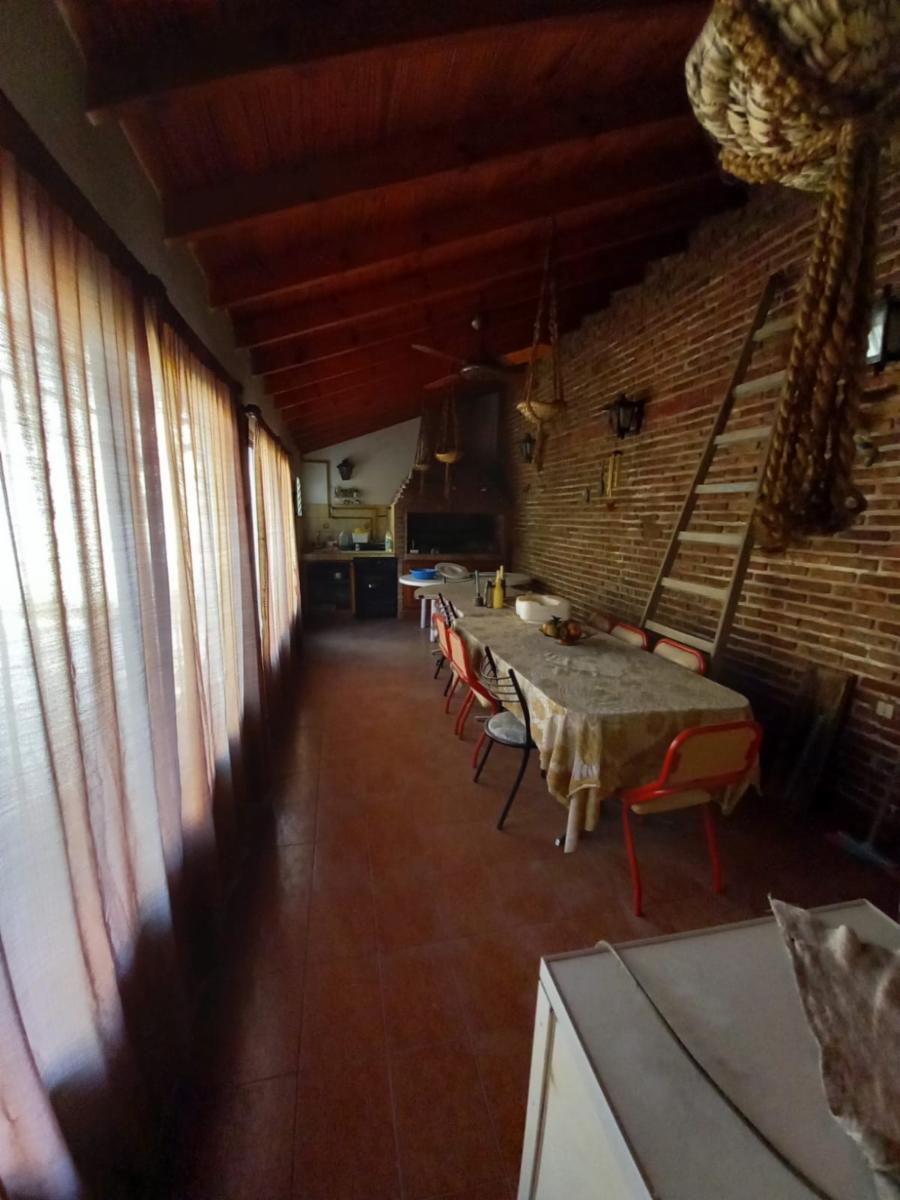 CASA AMERICANA 3 AMBIENTES CON COCHERA Y QUINCHO CON PARRILLA, HAEDO. — foto 9