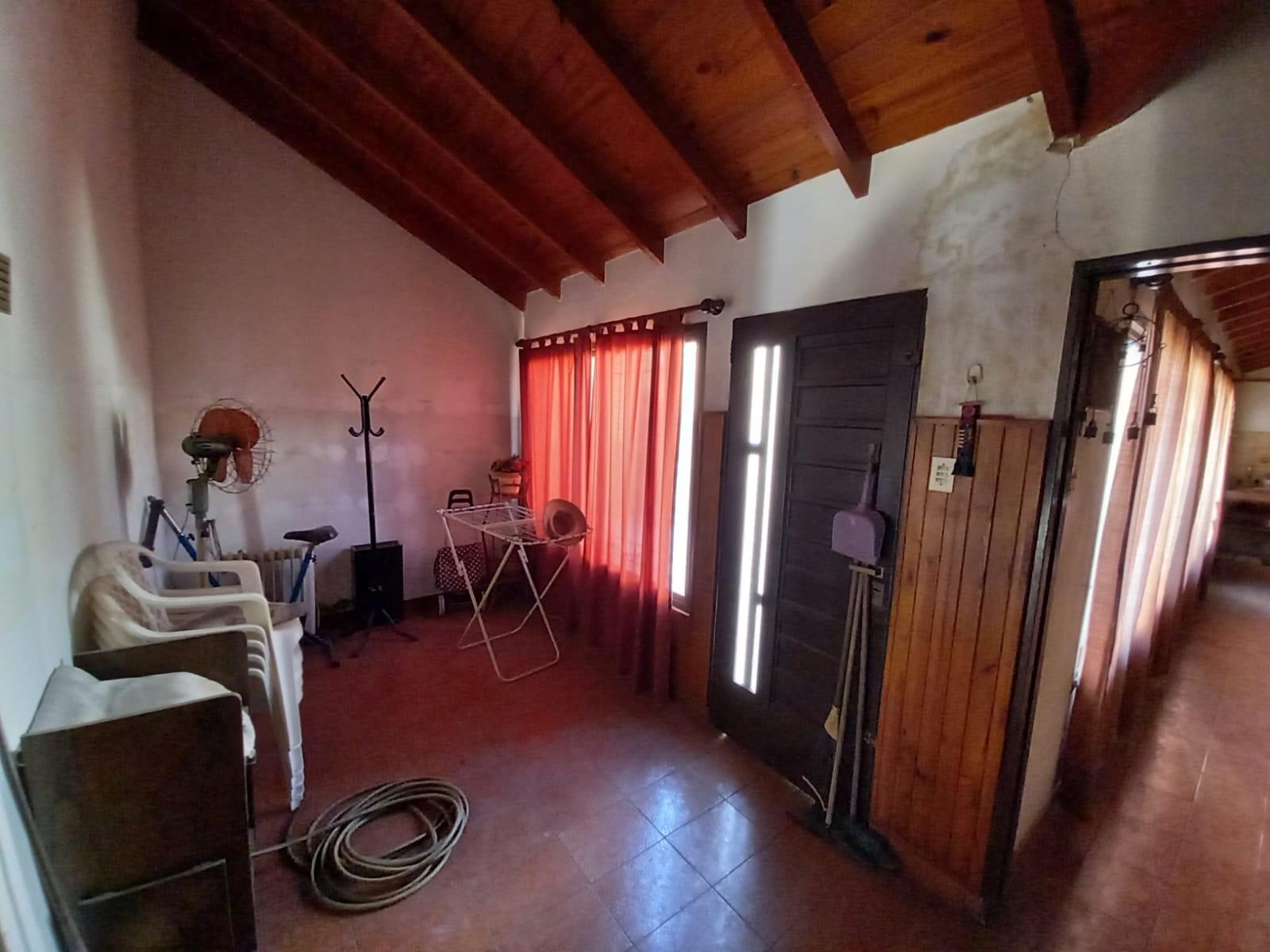CASA AMERICANA 3 AMBIENTES CON COCHERA Y QUINCHO CON PARRILLA, HAEDO. — foto 10