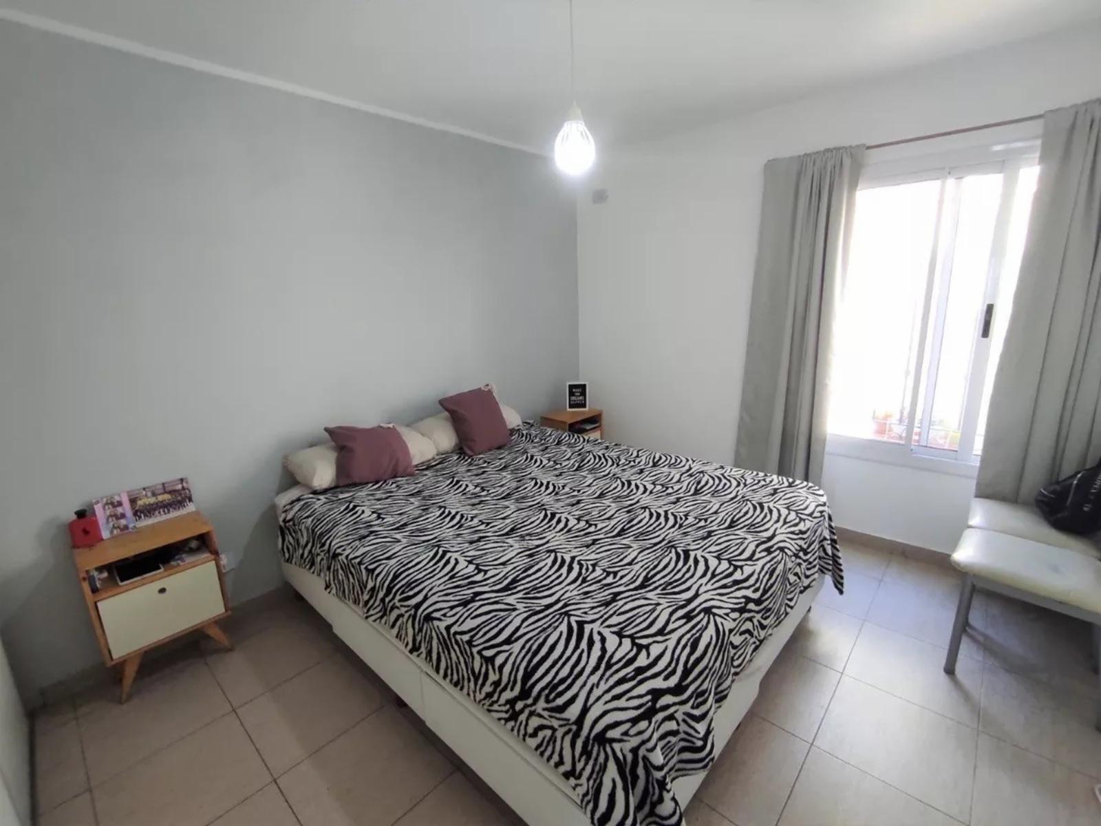 Departamento en planta baja al contrafrente de 2 ambientes, edificio con parque, parrilla y sector de lavado. Villa Luzuriaga — foto 12