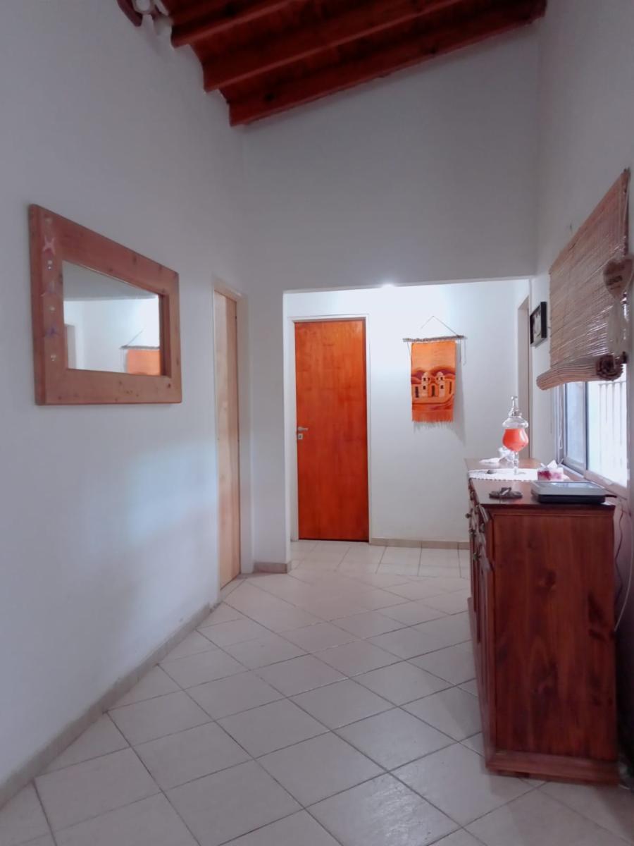 CHALET DE 4 AMBIENTES CON DOS LOCALES AL FRENTE — foto 8