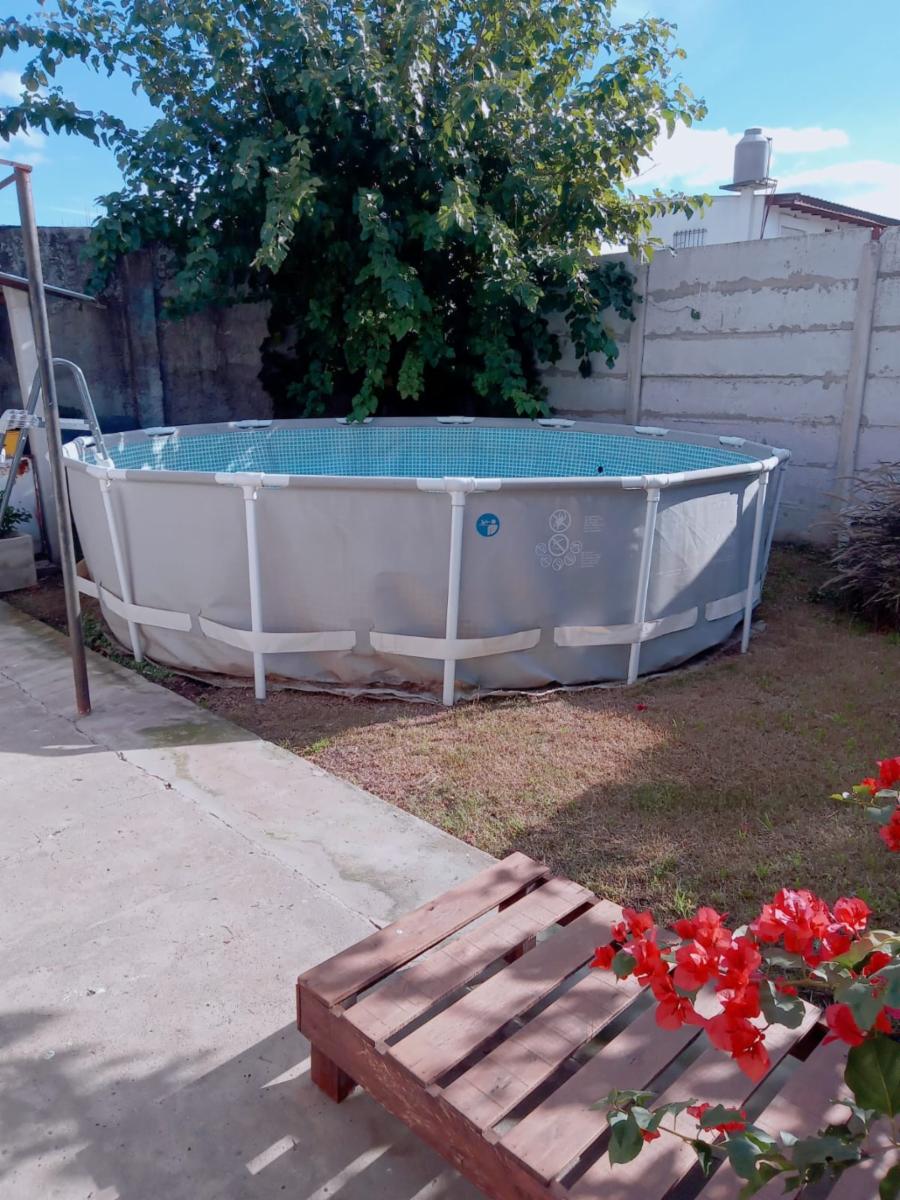 CHALET DE 4 AMBIENTES CON DOS LOCALES AL FRENTE — foto 14