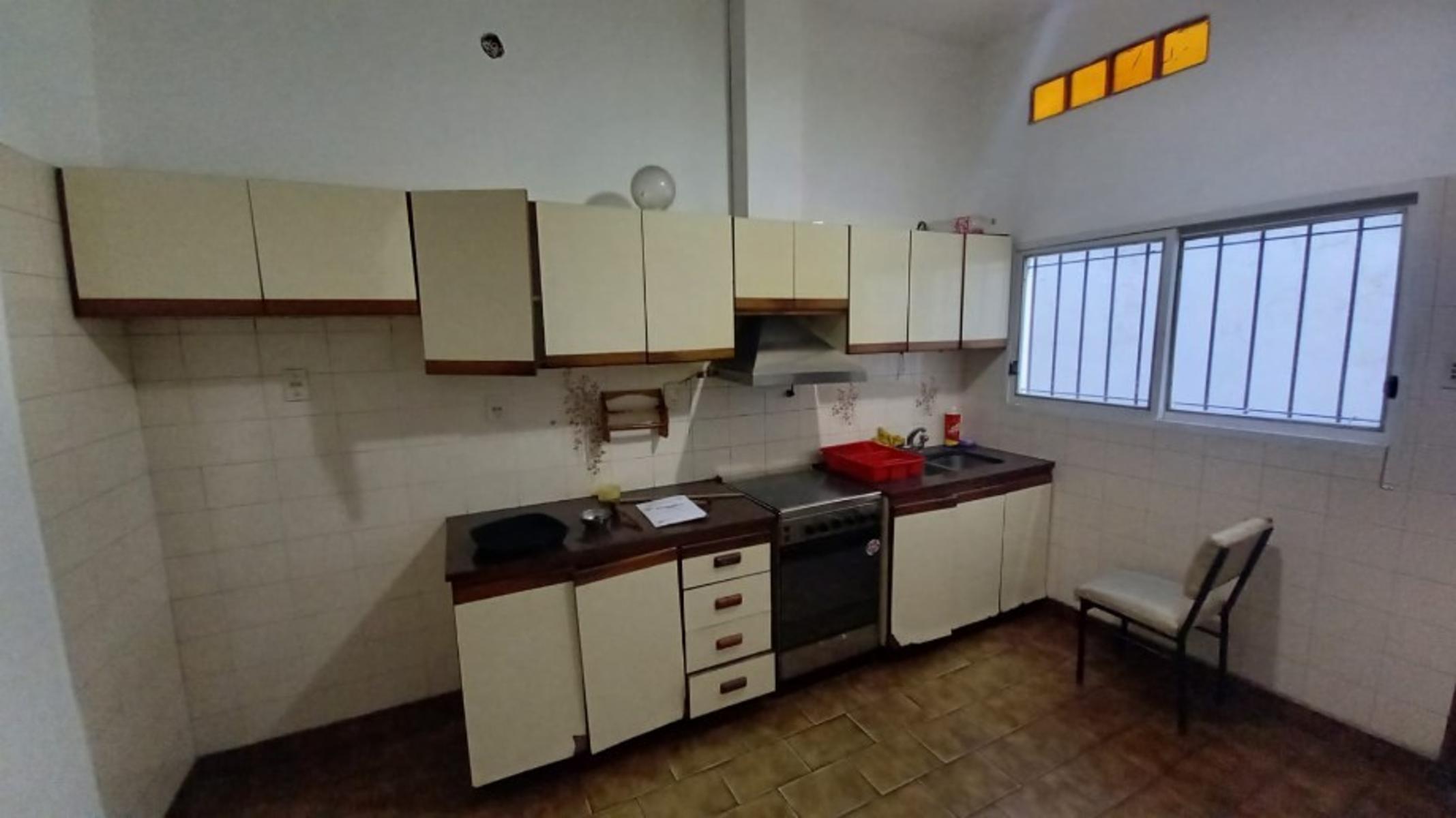 PH 3 AMBIENTES CON GARAGE Y FONDO LIBRE — foto 3