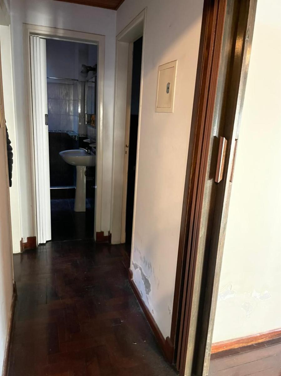EXCELENTE CHALET DE 3 AMBIENTES CON COCHERA Y FONDO LIBRE CON PILETA. NUEVO VALOR — foto 14