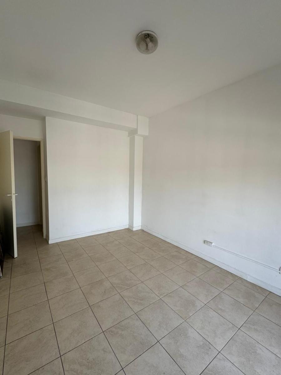 Departamento 2 ambientes con balcón al frente, excelente ubicación esquina Av. Arieta. APTO CREDITO — foto 7