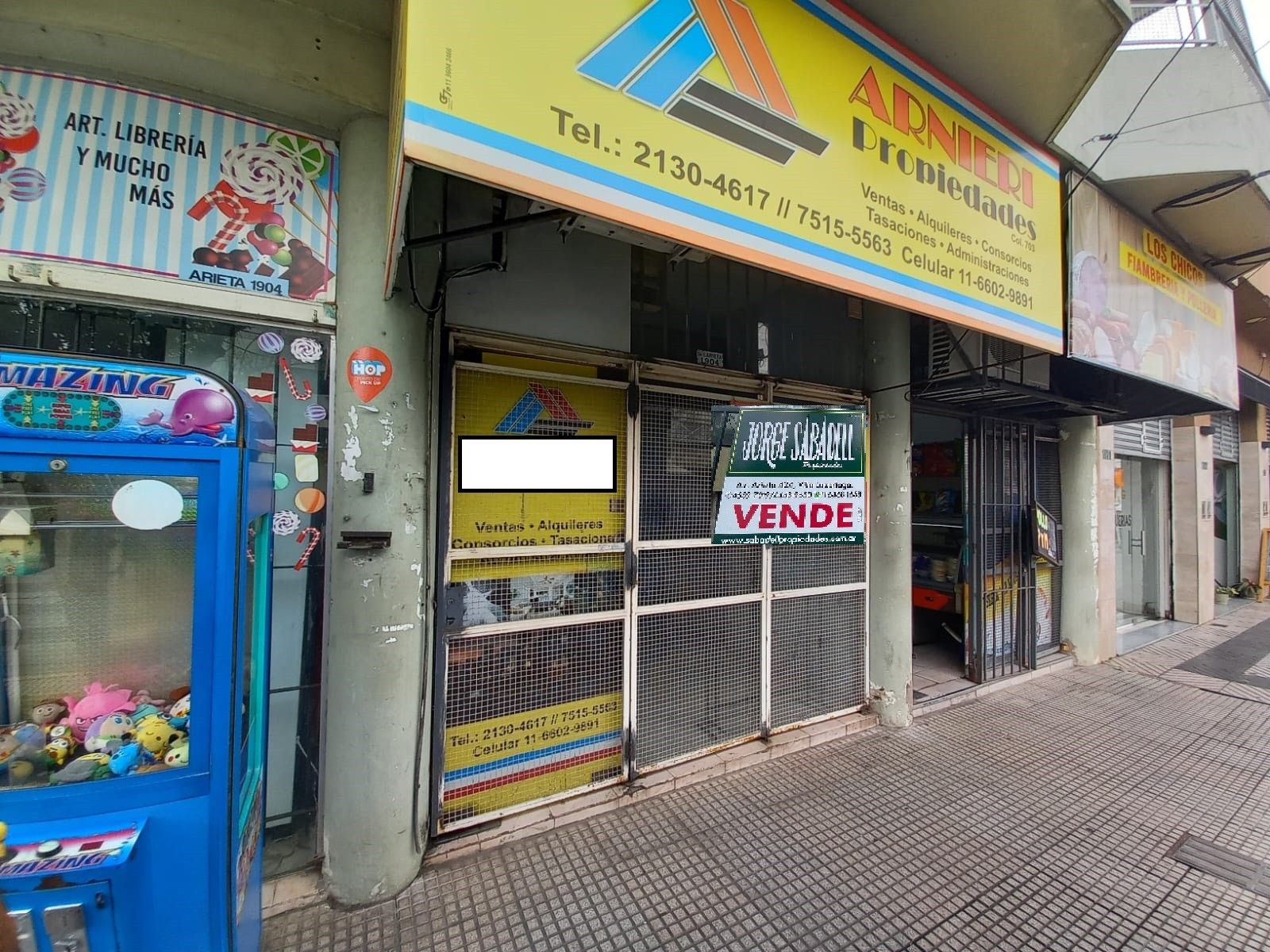 Local de 2,78 x 11 sobre avenida Arieta al 1900 importante centro comercial — foto 5