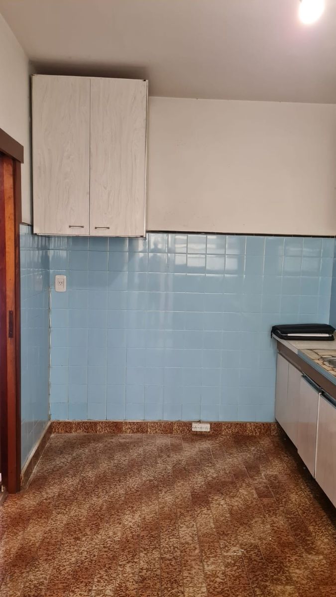 Amplio departamento 3 ambientes con lavadero cubierto y cochera. Centro de Ramos Mejia, inmejorable ubicacion — foto 3