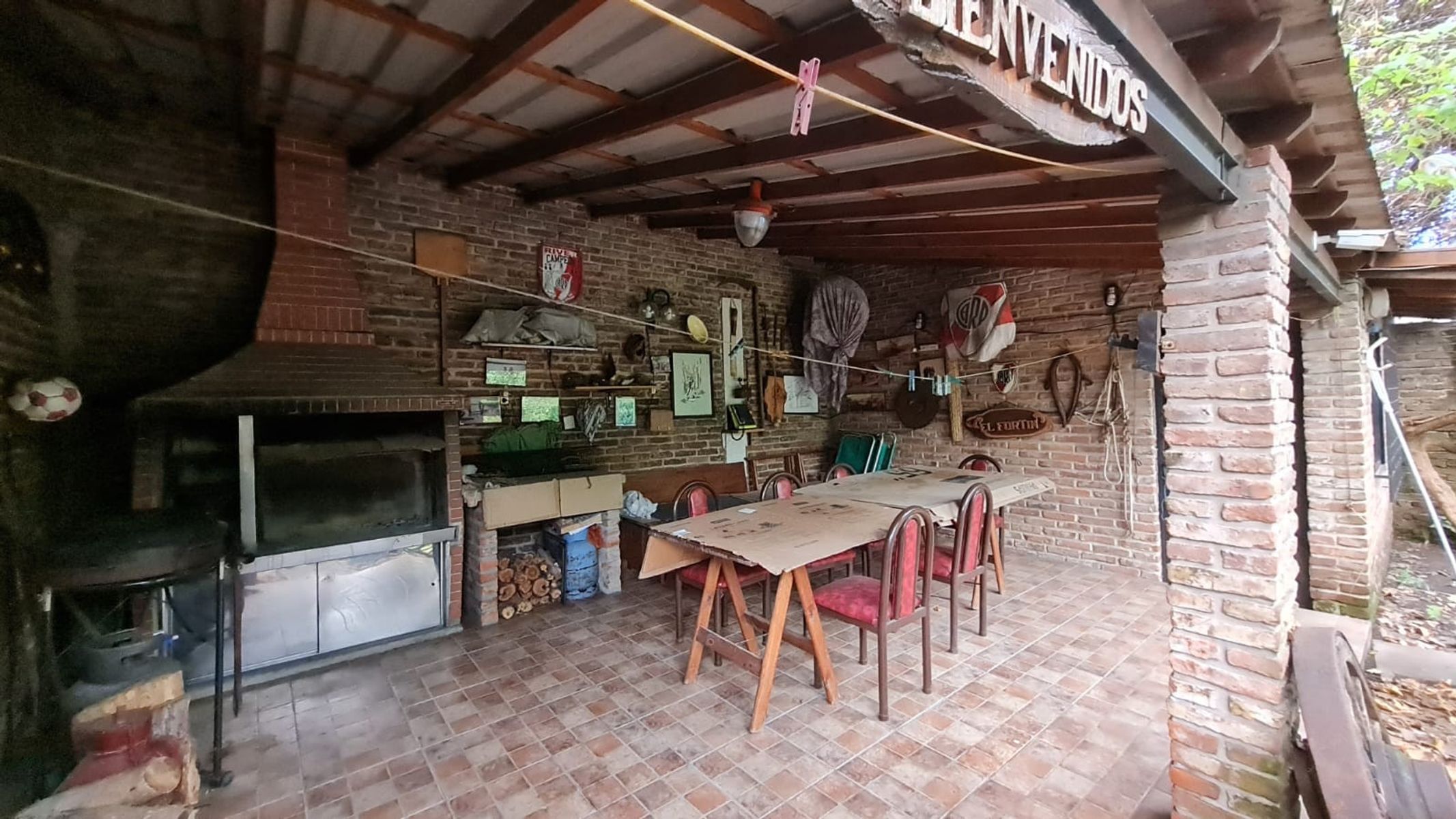 Casa americana 3 ambientes con garage, amplio fondo con pileta y quinchocon parrilla. — foto 6
