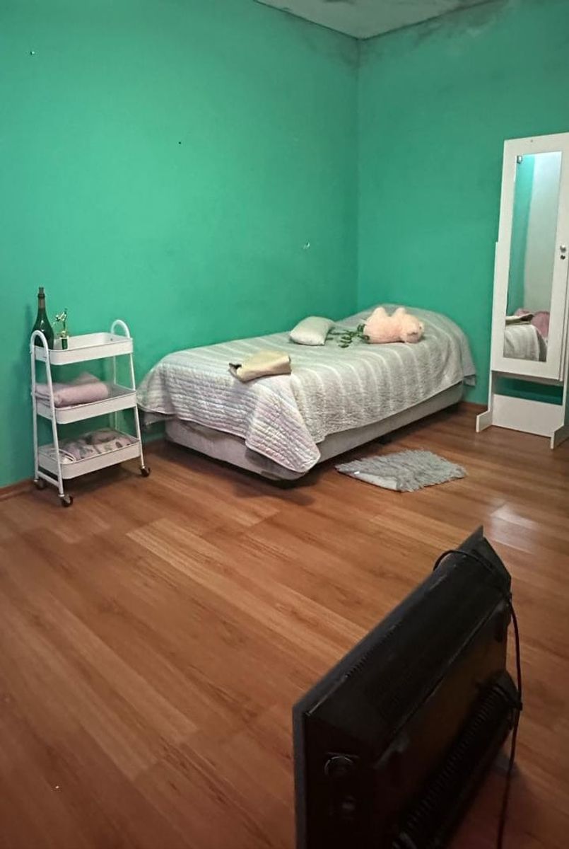casa ph 4 ambientes con un local con 2 baños se vende todo en block — foto 9