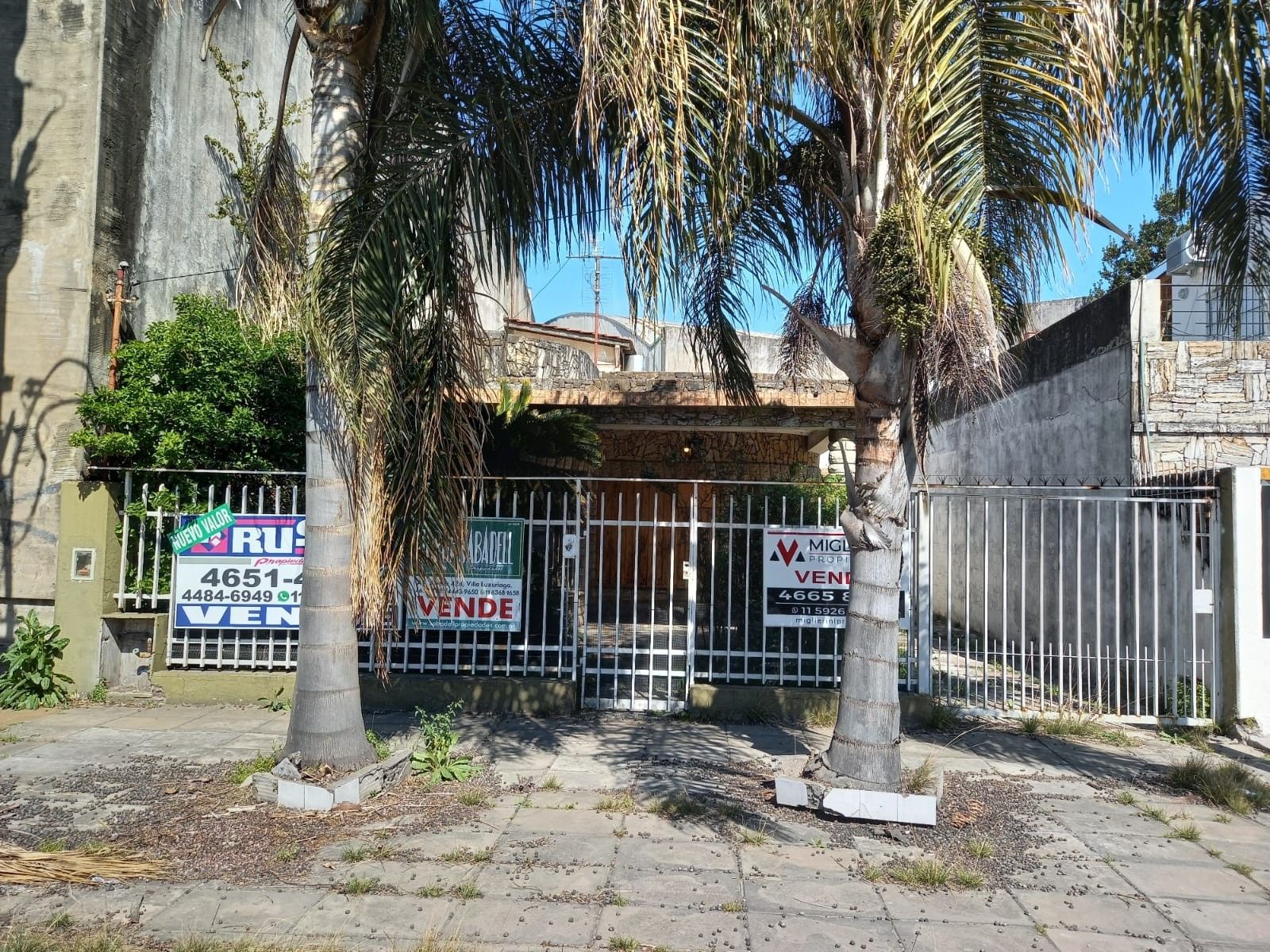 Casa tipo americana 3 ambientes s/lote de 10 x 29 con garage, fondo y terraza. OPORTUNIDAD — foto 2