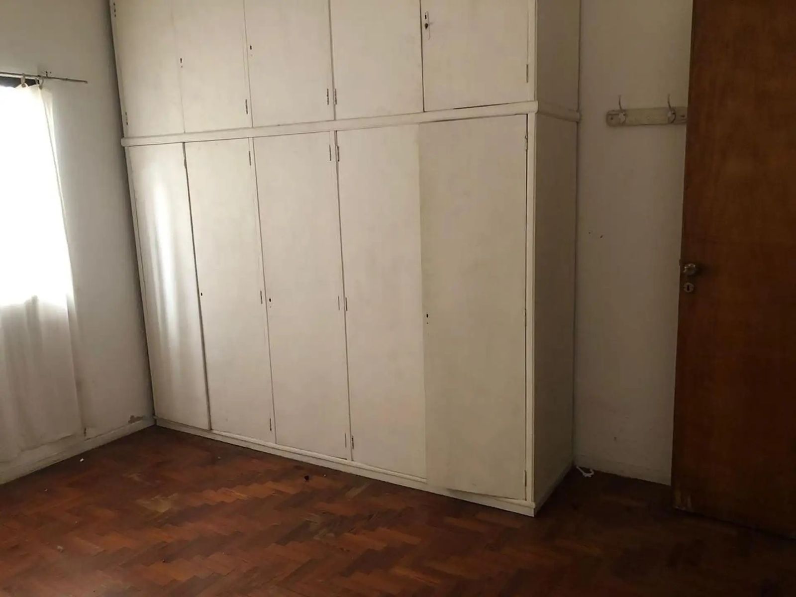 Casa tipo americana 3 ambientes s/lote de 10 x 29 con garage, fondo y terraza. OPORTUNIDAD — foto 6