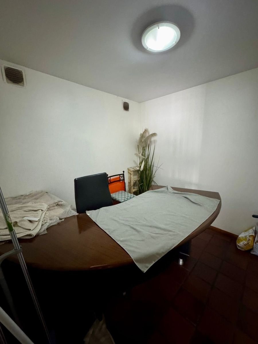 Excelente departamento 4 ambientes al frente en planta baja con entrada independiente. Villa Luzuriaga. NUEVO VALOR — foto 4