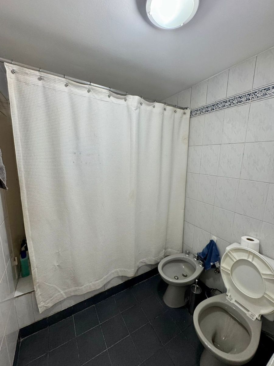 Excelente departamento 4 ambientes al frente en planta baja con entrada independiente. Villa Luzuriaga. NUEVO VALOR — foto 10