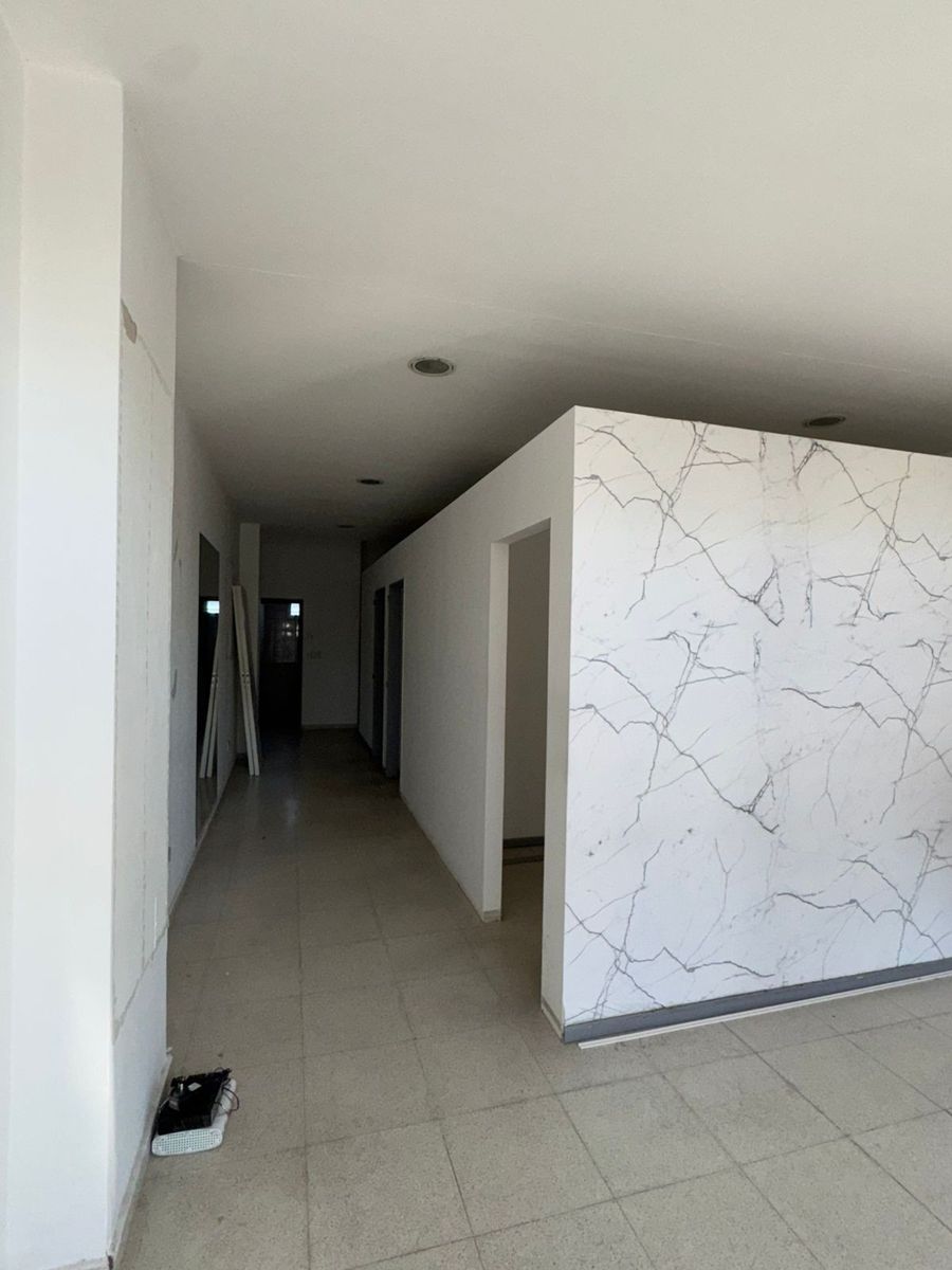 Local comercial de 59 m2 a metros de Av Pte Peron, excelente ubicacion — foto 4