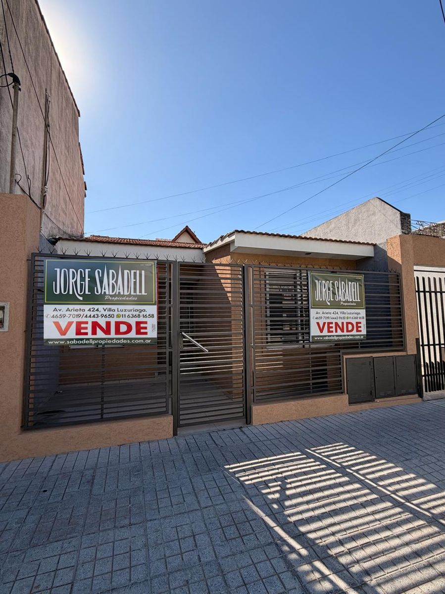 Excelente Chalet PH de 3 Ambientes Moderno con Patio y Parrilla. VillaLuzuriaga. OPORTUNIDAD