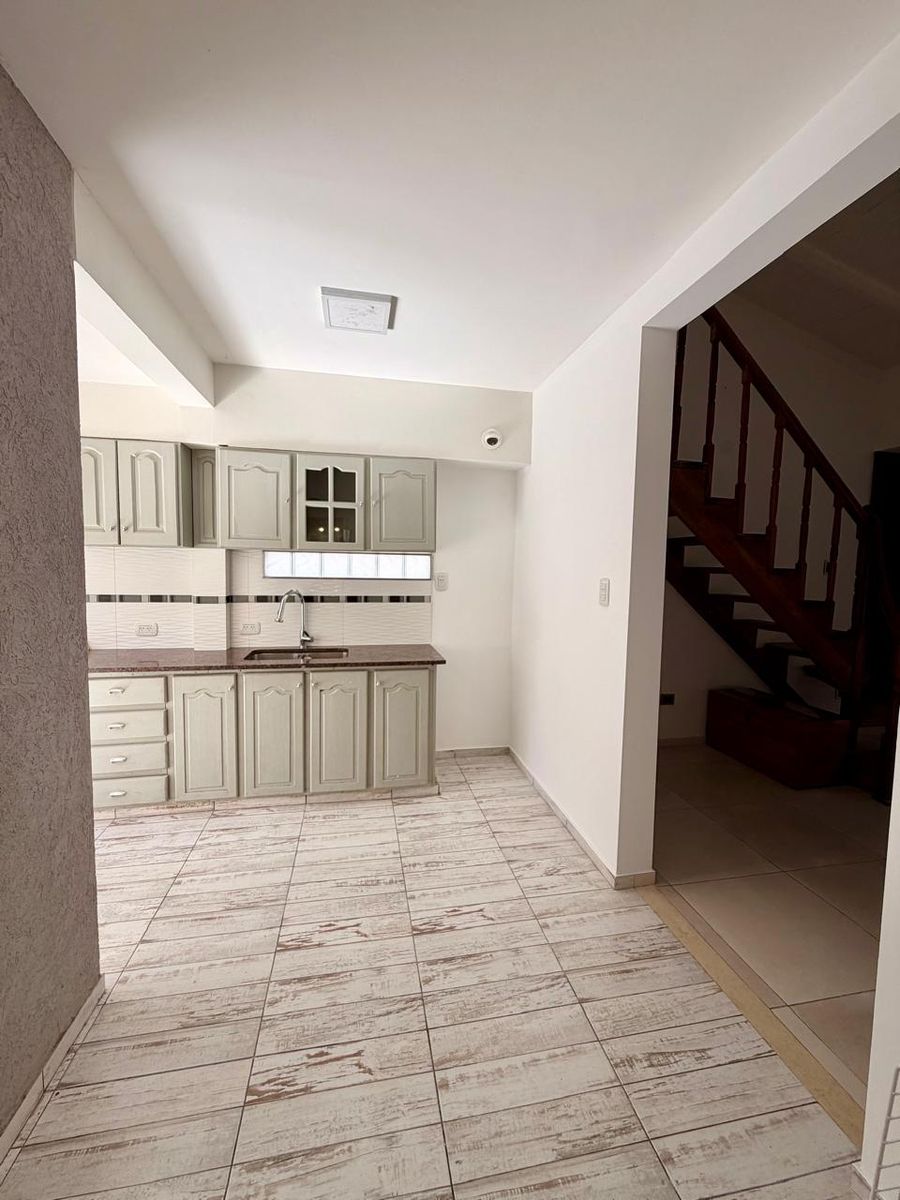Excelente Chalet PH de 3 Ambientes Moderno con Patio y Parrilla. VillaLuzuriaga. OPORTUNIDAD — foto 9