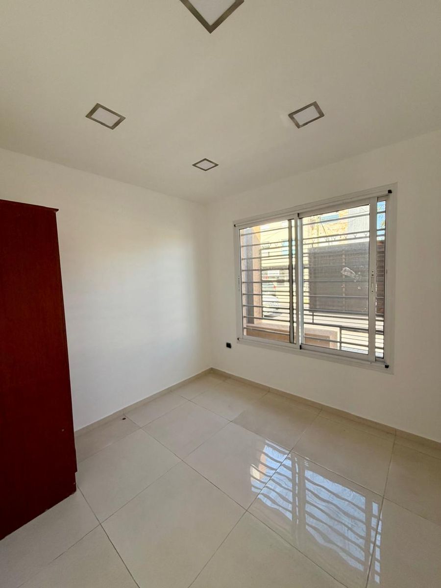 Excelente Chalet PH de 3 Ambientes Moderno con Patio y Parrilla. VillaLuzuriaga. OPORTUNIDAD — foto 12